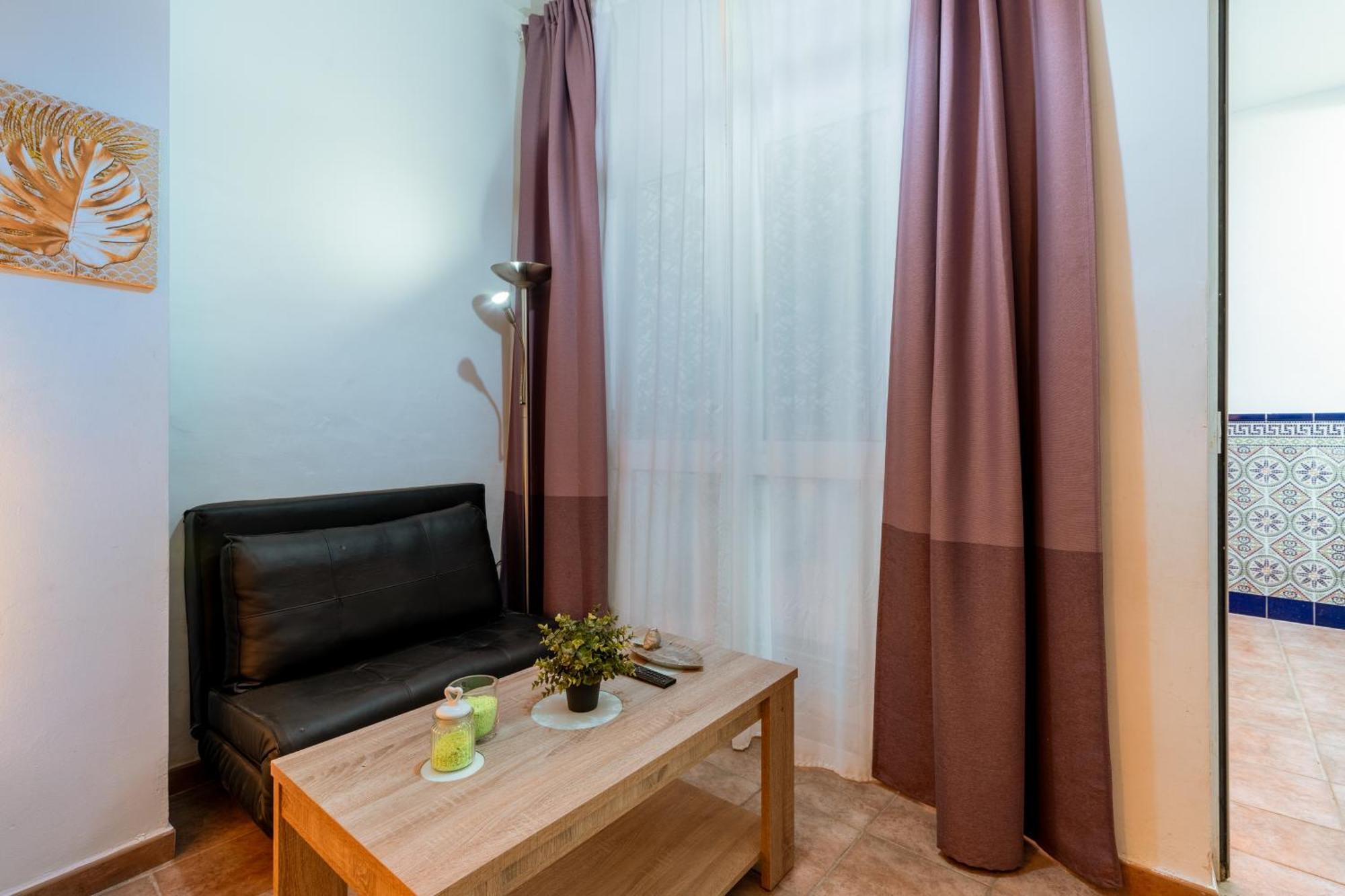 Apartamento Estudio Ideal Parejas En Triana!