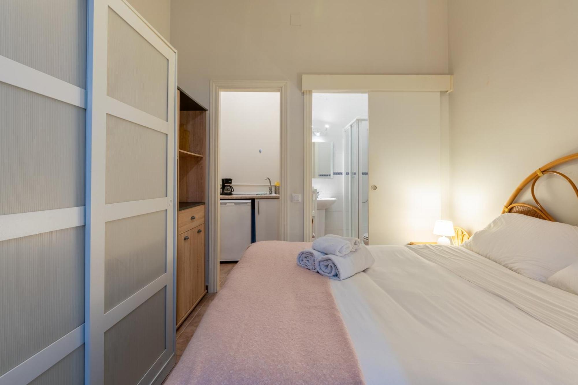 Estudio Ideal Parejas En Triana! Apartamento *