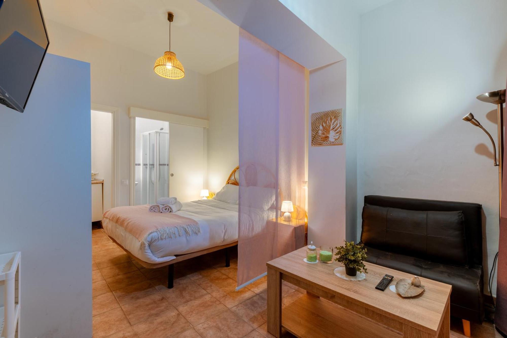 Estudio Ideal Parejas En Triana! Apartamento